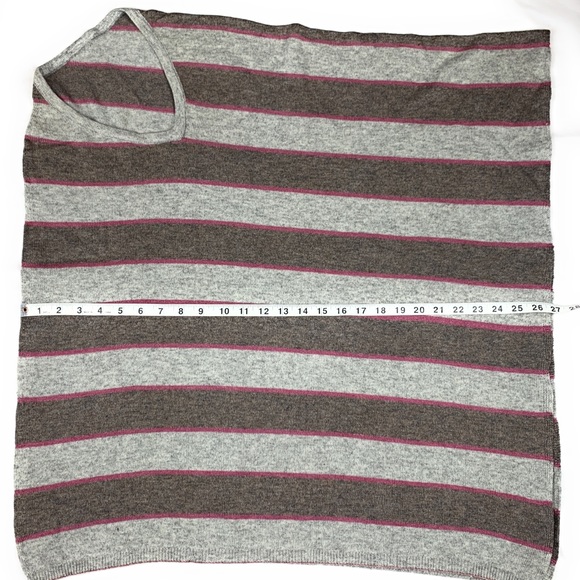 Cashmere poncho - Picture 7 of 8